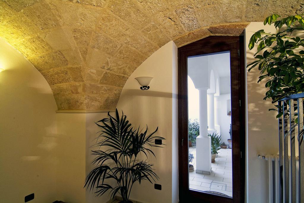 B&B Altrov'E Parabita Exteriér fotografie